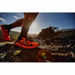 Grosses soldes ⌛ Inov-8 Terraultra G 270 - Chaussures trail femme ✔️ -Merrell-shop inov 8 terraultra g 270 chaussures trail femme coral black 7