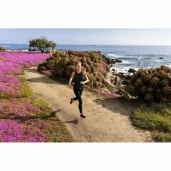 Grosses soldes 👏 Topo Athletic Ultrafly 4 - Chaussures running femme ✔️ 13 Grosses soldes 👏 Topo Athletic Ultrafly 4 - Chaussures running femme ✔️ -Merrell-shop topo athletic ultrafly 4 chaussures running femme wine black 5